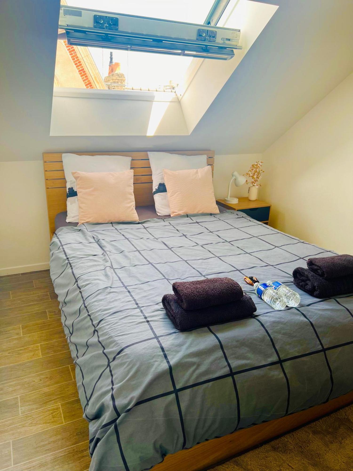 ריימס Superbe Appartement Tres Calme Et Confortable מראה חיצוני תמונה